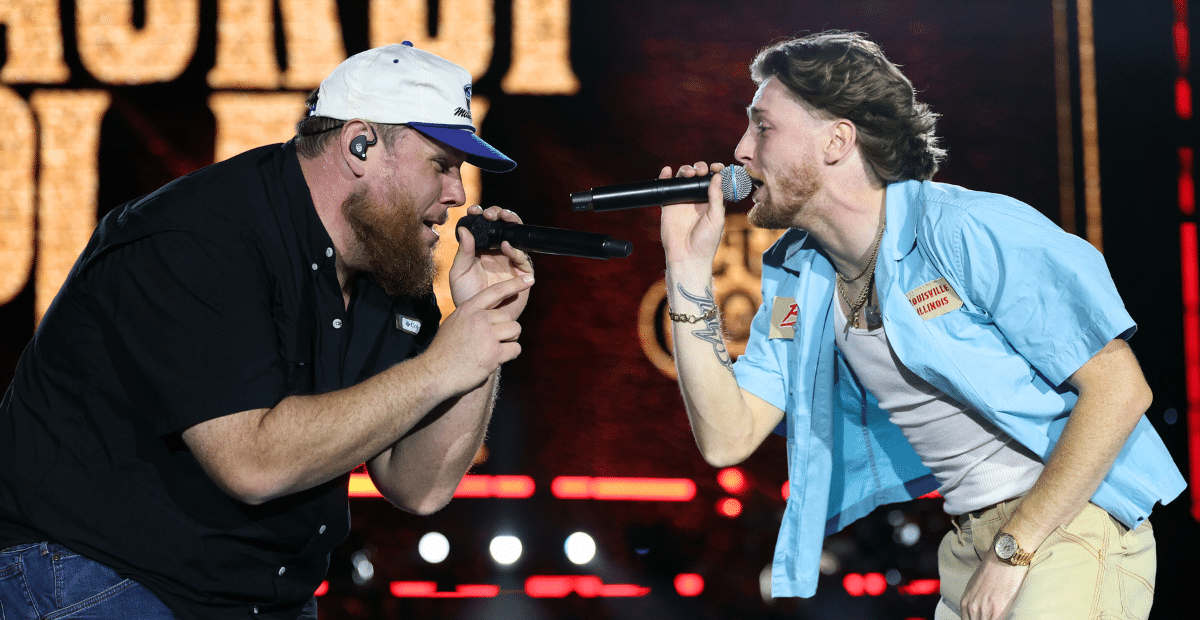 Luke Combs Singing With Bailey Zimmerman