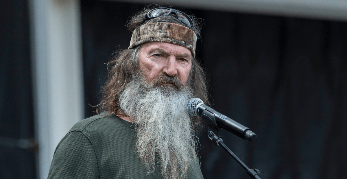 Phil Robertson was diagnosed with Alzheimer's roughly six months before his death