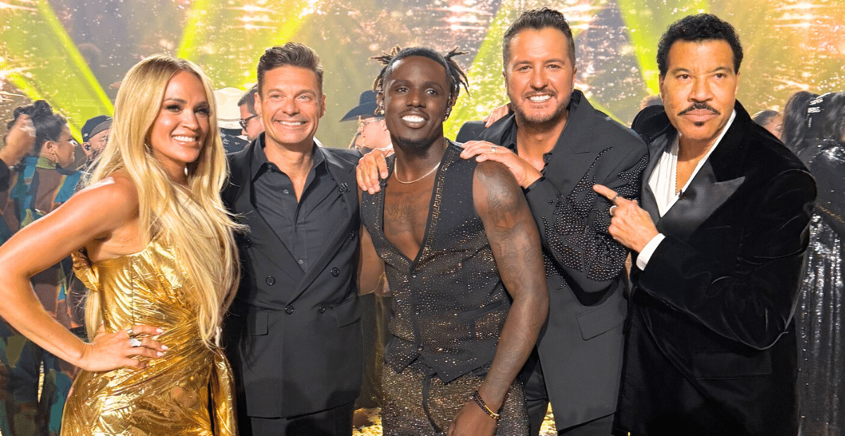 Carrie Underwood, Ryan Seacrest, Jamal Roberts, Luke Bryan, and Lionel Richie on the "Idol" finale...what prize will Jamal earn as the winner?