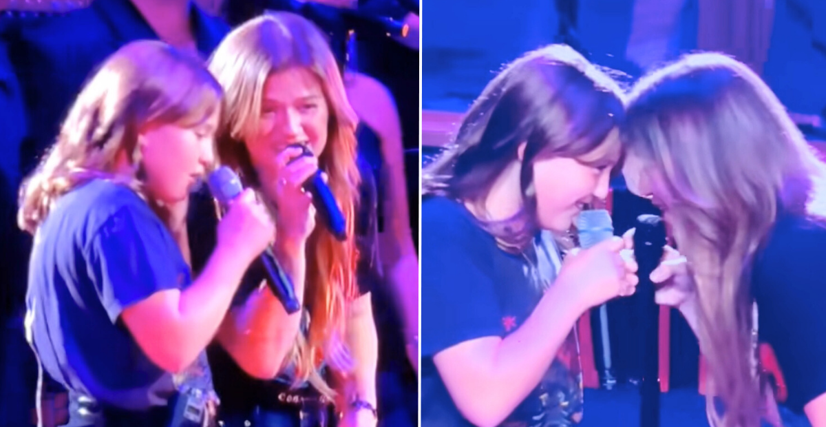 Kelly Clarkson and daughter, River Rose, perform "Heartbeat Song" together in Las Vegas