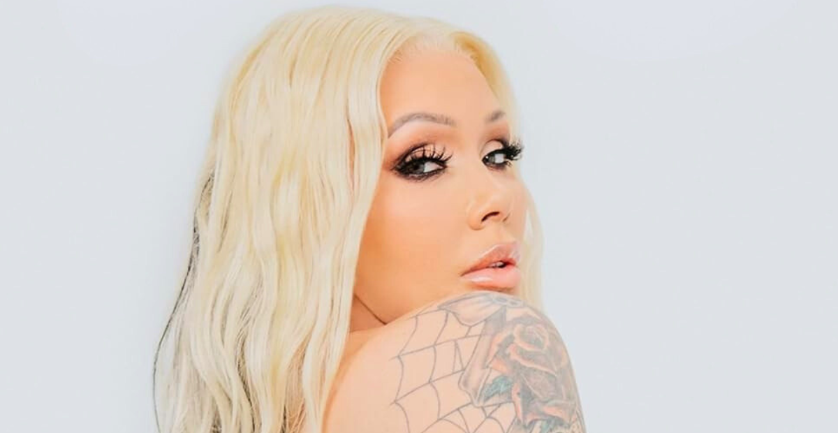Bunnie Xo's cover photo for her memoir "Stripped Down"