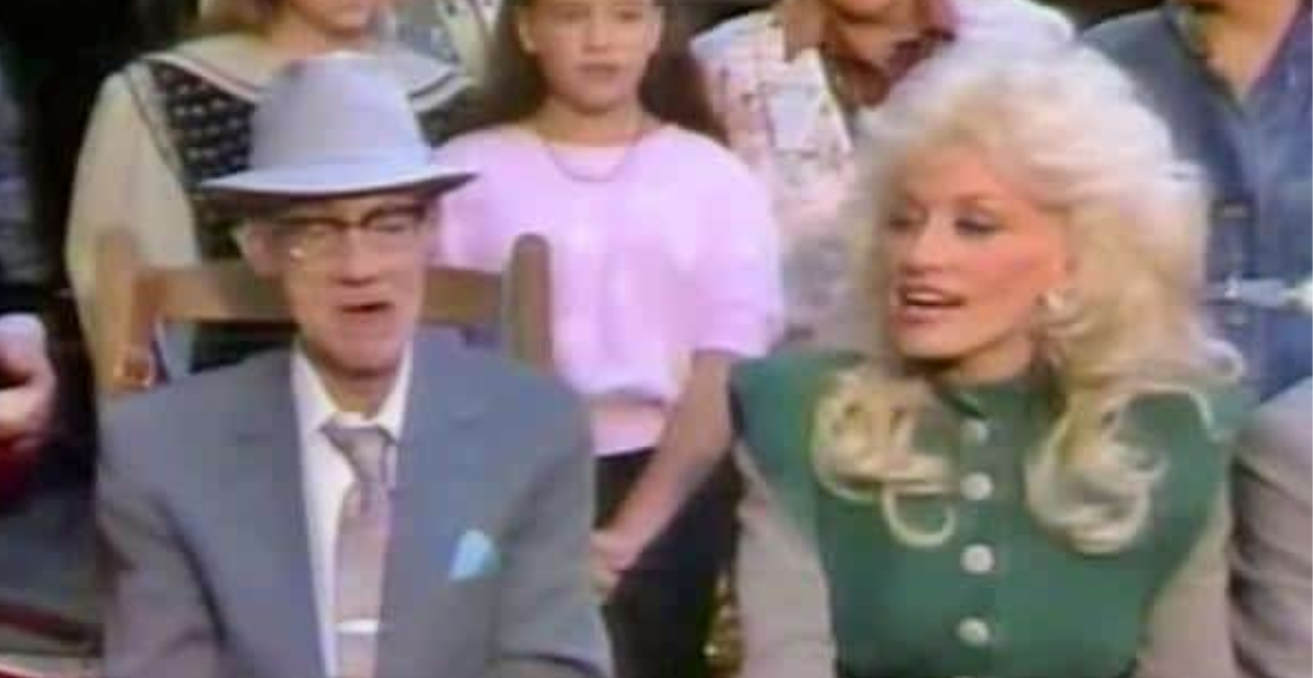 Dolly Parton performs "Amazing Grace" with her grandfather, Jake