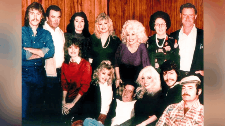 Dolly Parton and her 11 siblings