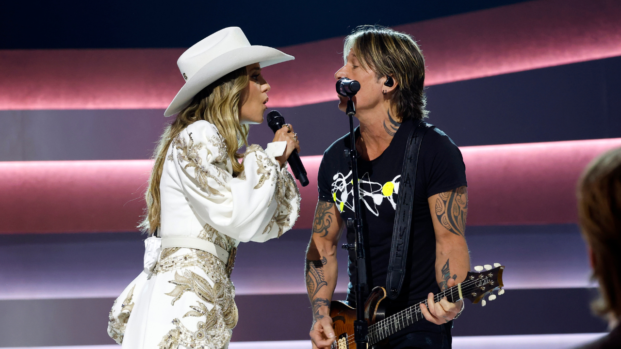 Lainey Wilson and Keith Urban CMA Awards