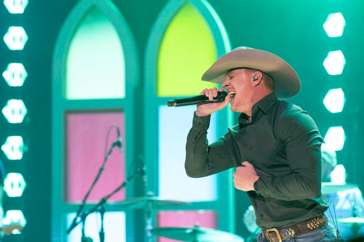 adam sanders performing at the ryman