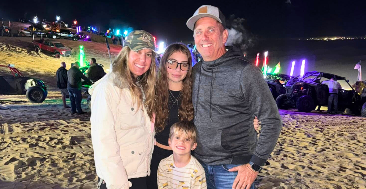 Cristina Biffle, Emma Biffle, Greg Biffle, and Ryder Biffle on the beach