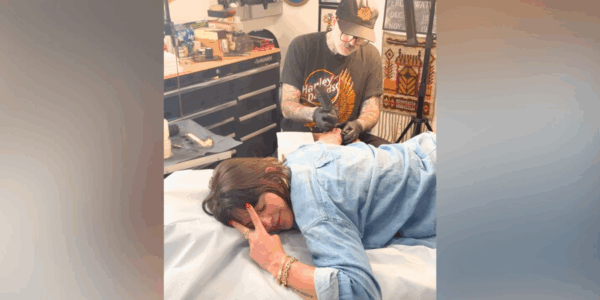 Ella Langley recently got a new tattoo