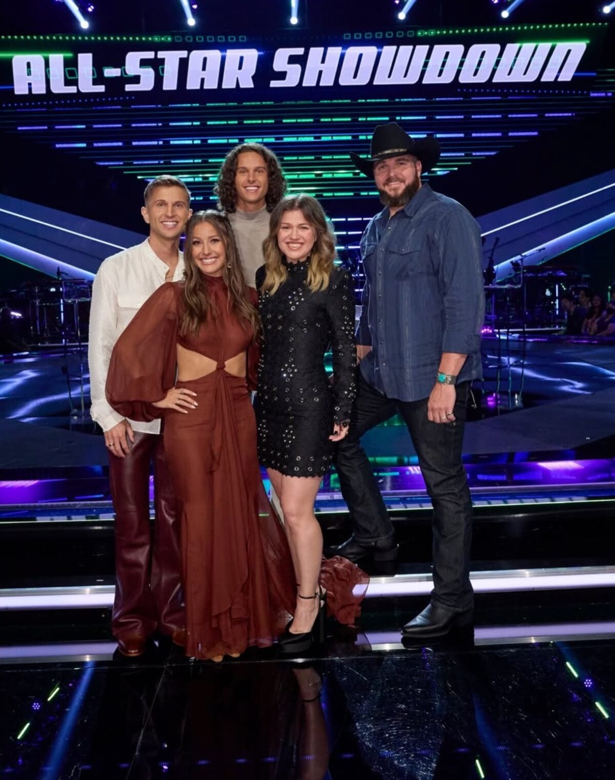 Kelly Clarkson with her All-Star Showdown winners Girl Named Tom and Jake Hoot on The Voice