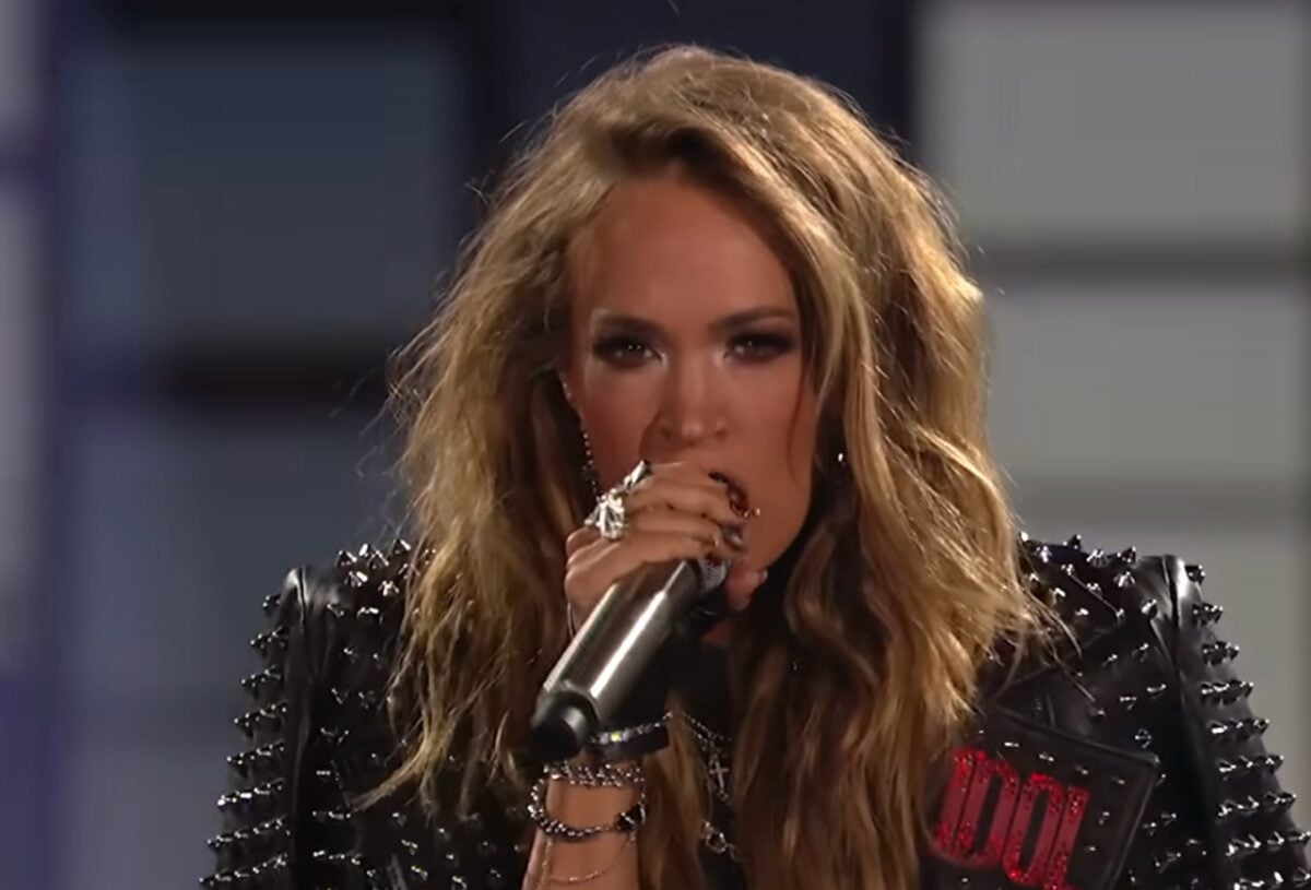 Carrie Underwood wears "Idol" jacket on Monday night's episode of "American Idol"