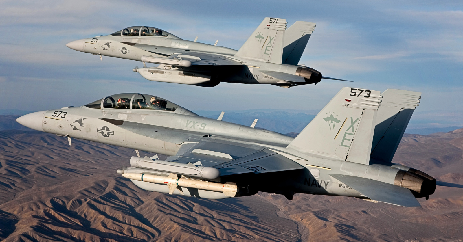 During an airshow in Idaho, a spectator captured harrowing video of two Navy fighter jets as they collided, with the four aviators seen ejecting to safety.