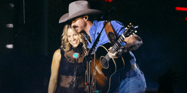 Riley Green and Avery Anna sing "Don't Mind If I Do"