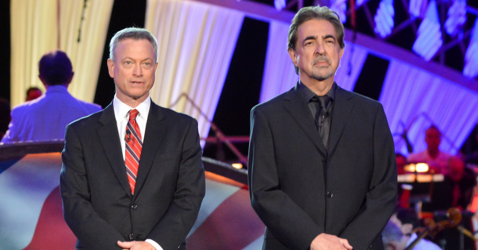 Gary Sinise and Joe Mantegna, the co-hosts of the PBS National Memorial Day concert, during the show in 2015