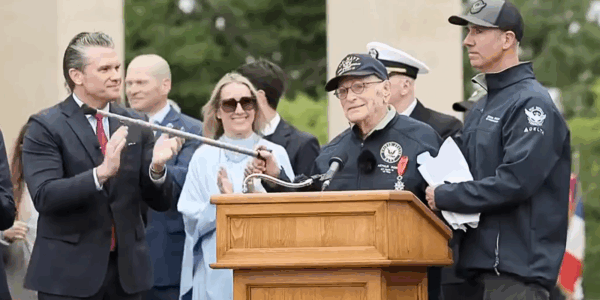 On June 6, members of the Department of War and veterans of World War II gathered in Normandy, France, to commemorate the 82nd anniversary of D-Day. Among them was 107-year-old veteran Art Rose.