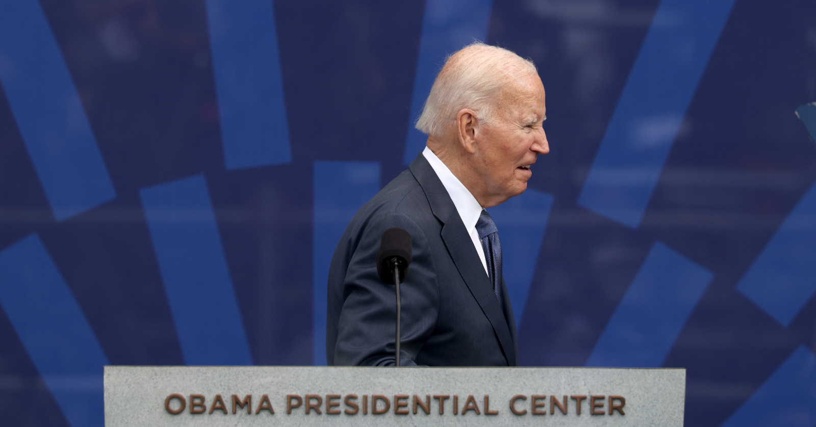 During the June 18 grand opening ceremony for the Obama Presidential Center in Chicago, Illinois, former President Joe Biden had a moment of apparent confusion caught on camera and a hot mic.