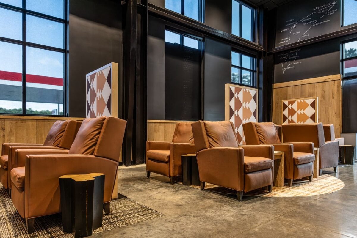 truckers lounge interior 