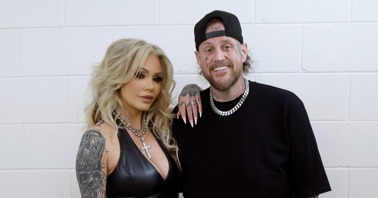 Bunnie Xo posts cryptic messages the day news broke about Jelly Roll filing for divorce