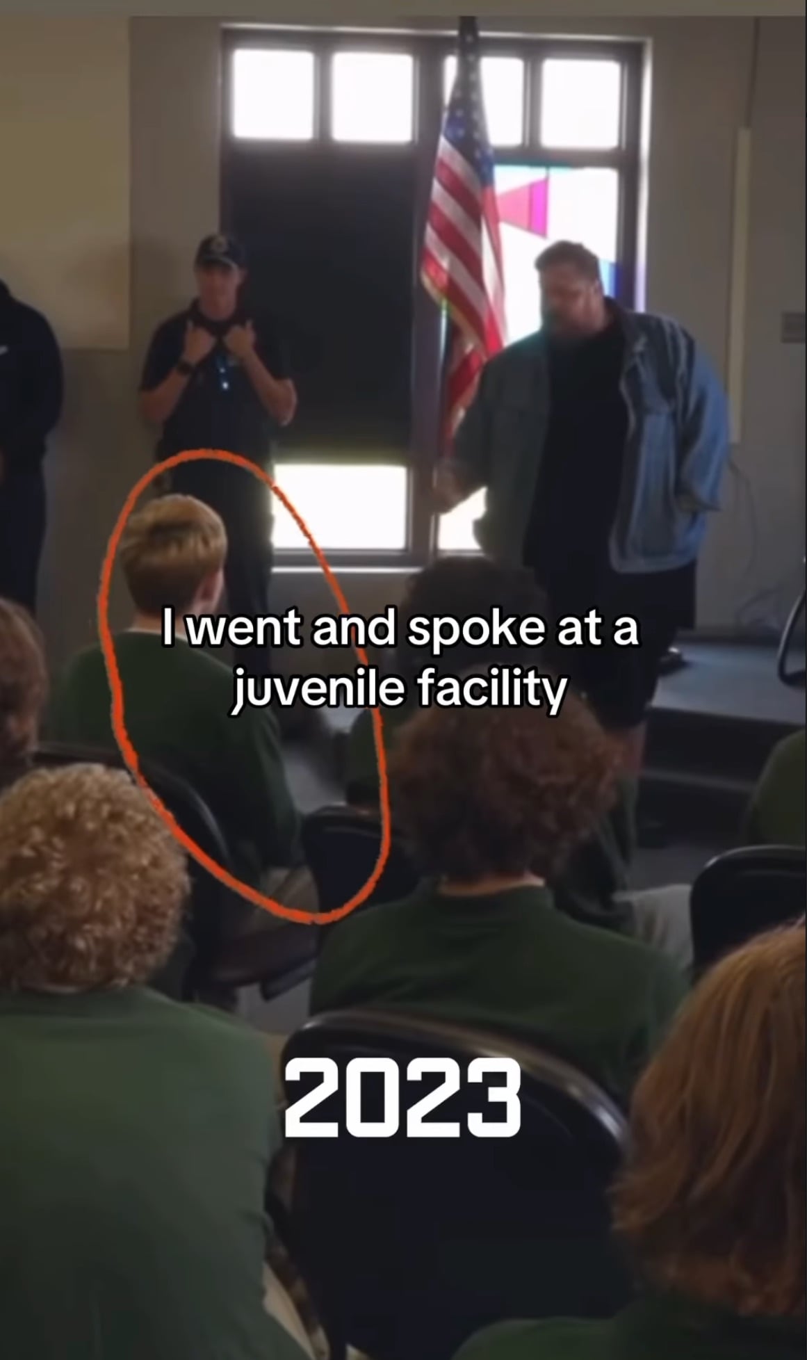 Jelly Roll speaking at a juvenile detention center in 2023 