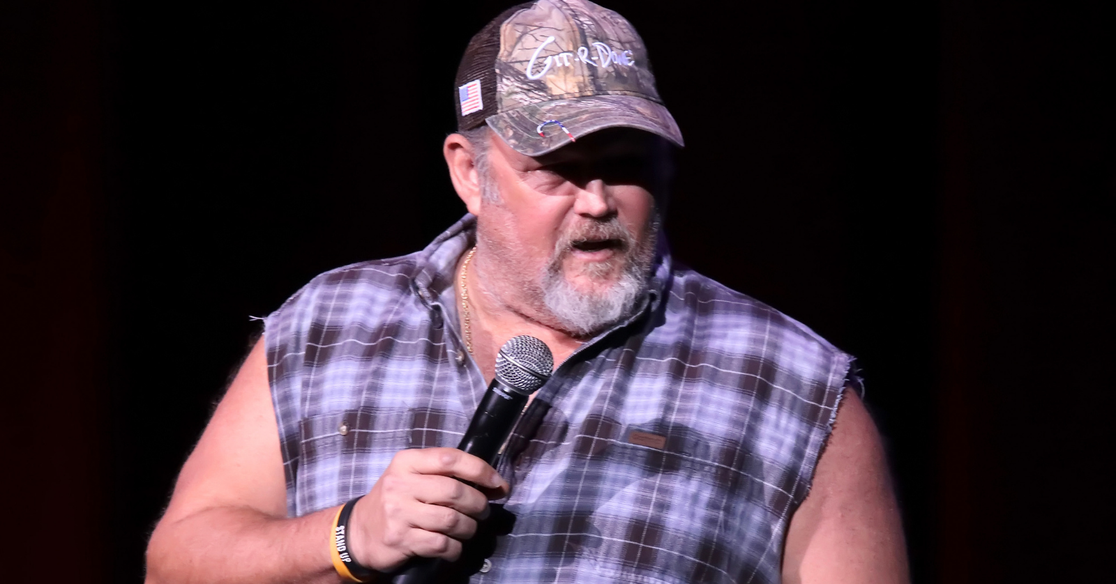 On July 26, comedian Larry the Cable Guy revealed he had been hospitalized following a sudden illness.