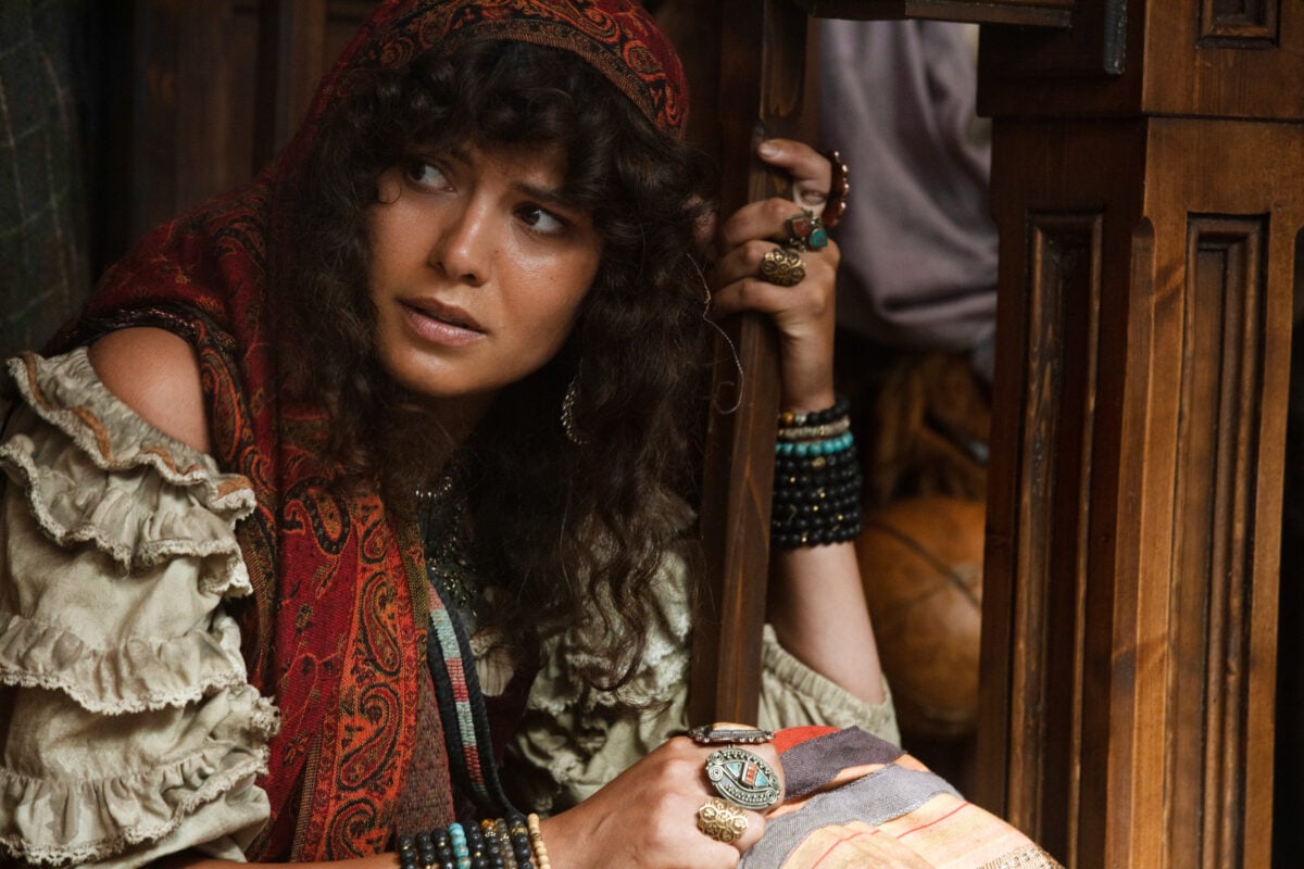 Pictured: Gratiela Brancusi as Noemi of the Paramount+ original series 1883. Photo Cr: Emerson Miller/Paramount+ © 2021 MTV Entertainment Studios. All Rights Reserved.