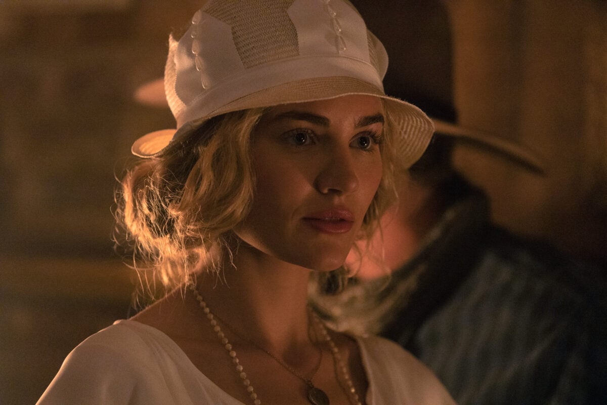 Michelle Randolph as Elizabeth Strafford of the Paramount+ series 1923. Photo Cr: Emerson Miller/Paramount+ © 2022 Viacom International Inc. All Rights Reserved.