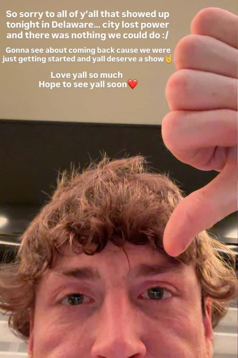 Bailey Zimmerman shared this apology post after a power outage canceled his show in Delaware