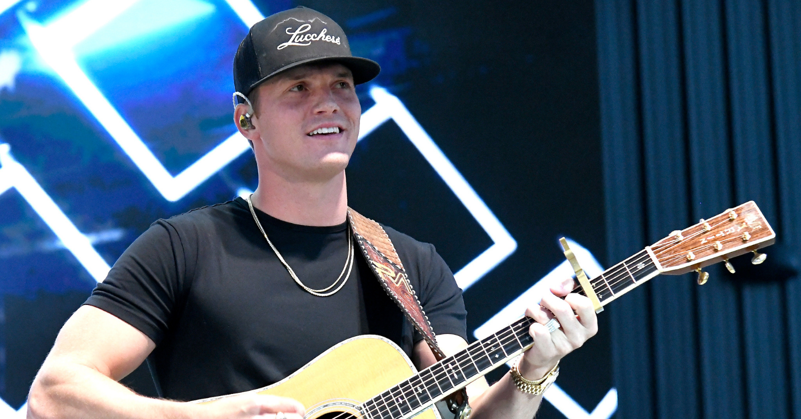 Parker McCollum announces his wife, Hallie Ray, has gone into labor earlier than expected