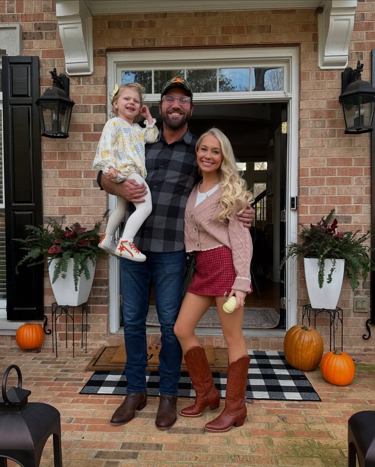 RaeLynn, husband Joshua Davis, and daughter Daisy Rae
