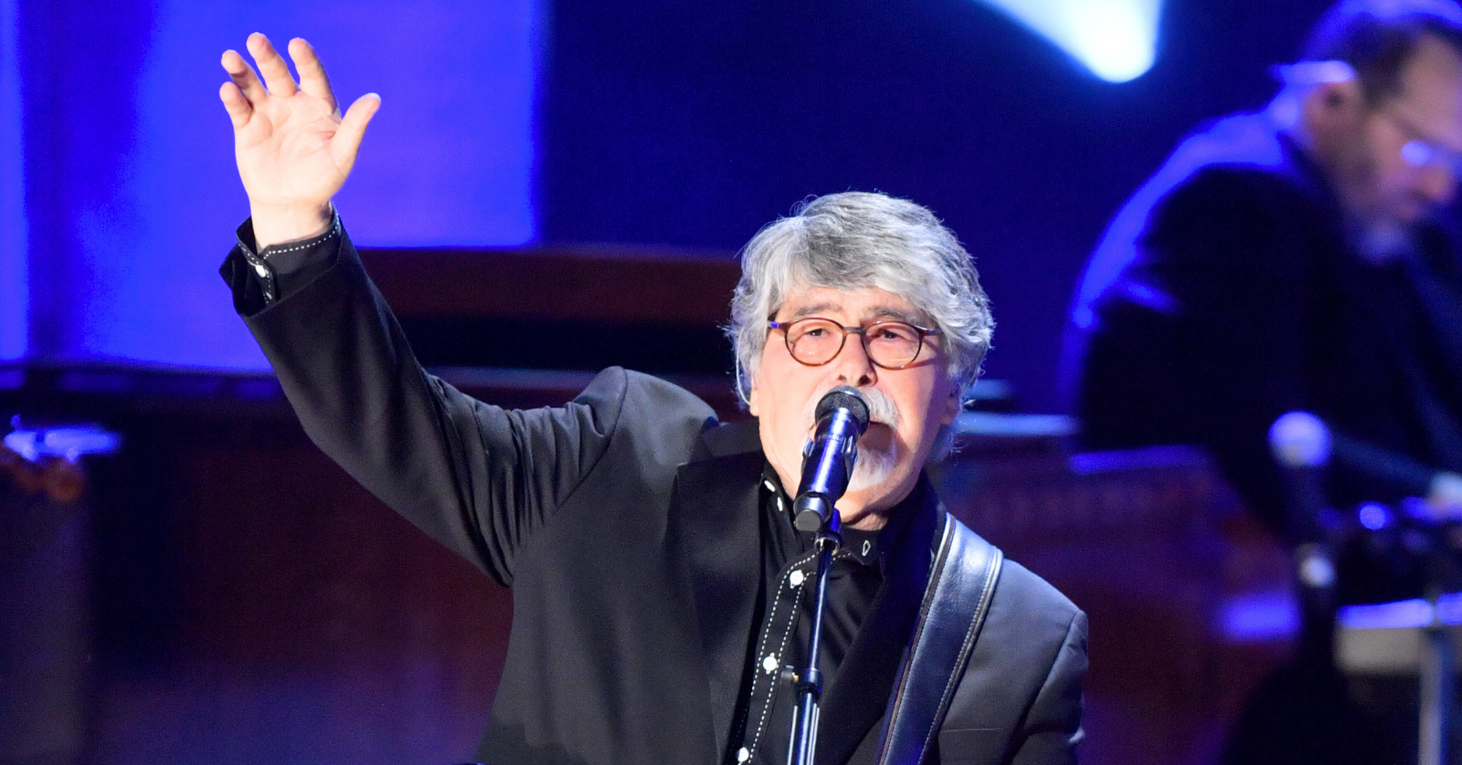 Randy Owen impersonator scams 73-year-old woman out of $39,000