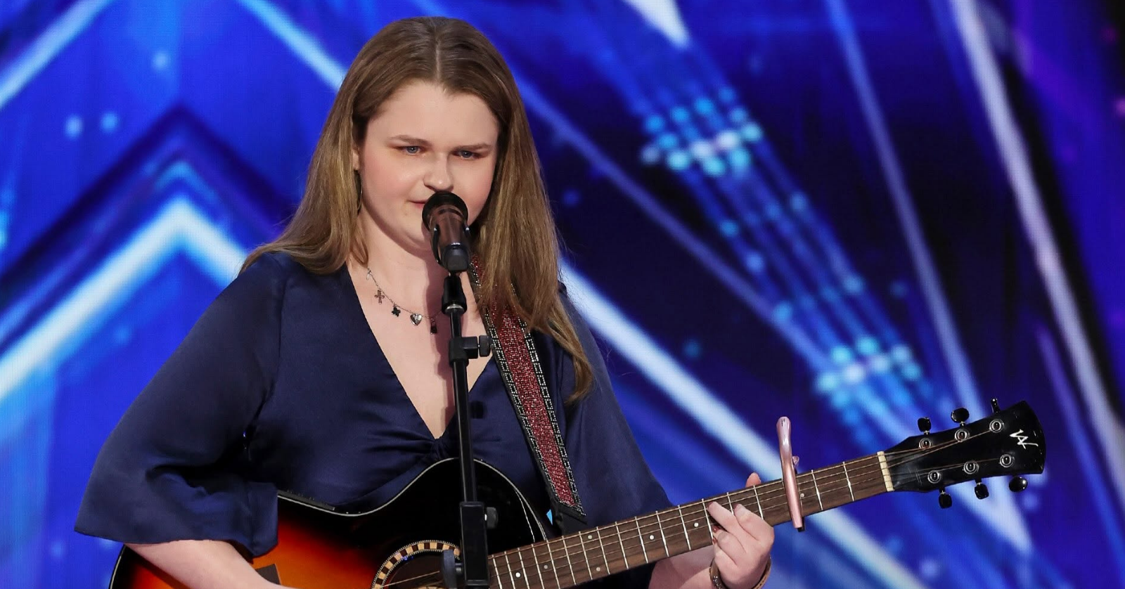 Sarah Hardwig Auditions for agt