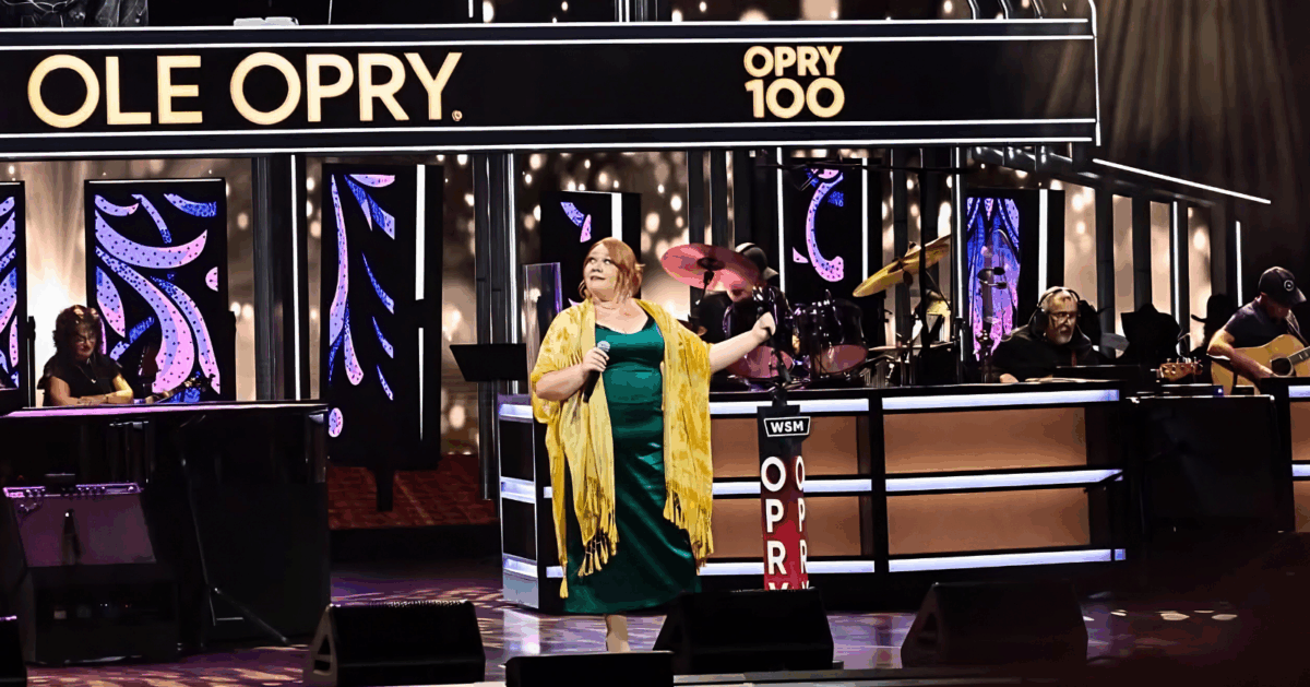 dolly-parton-s-niece-tells-fans-they-belong-to-the-family