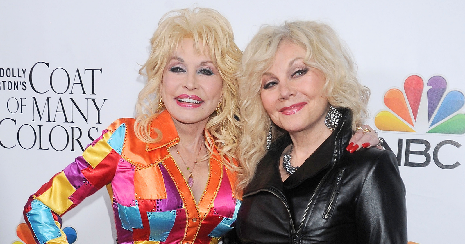Two days after the passing of Dolly Parton, one of her younger sisters, Stella, has issued a heartfelt statement encouraging the public to honor Dolly's memory in a special way.