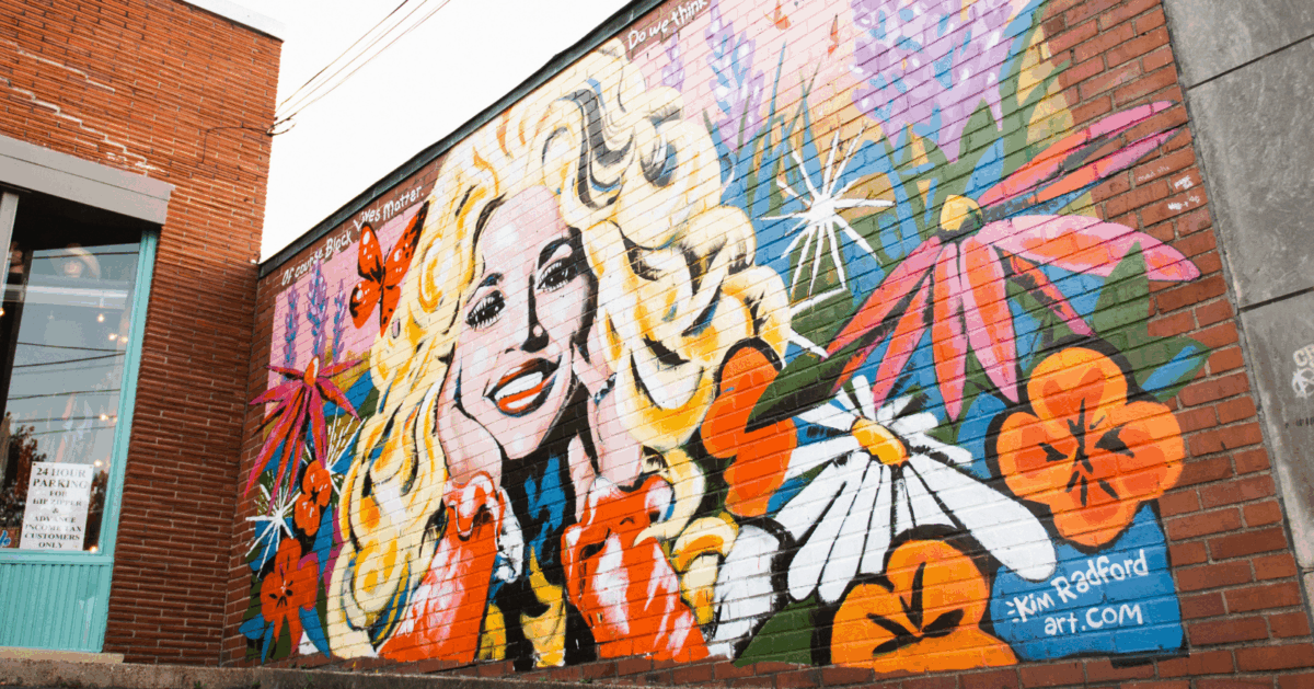 Dolly Parton mural