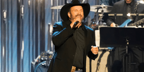 Garth Brooks kicked off his 2026 new Blame It All On My Roots Arena Tour in Indianapolis on August 20, which songs did he sing and include in the setlist?