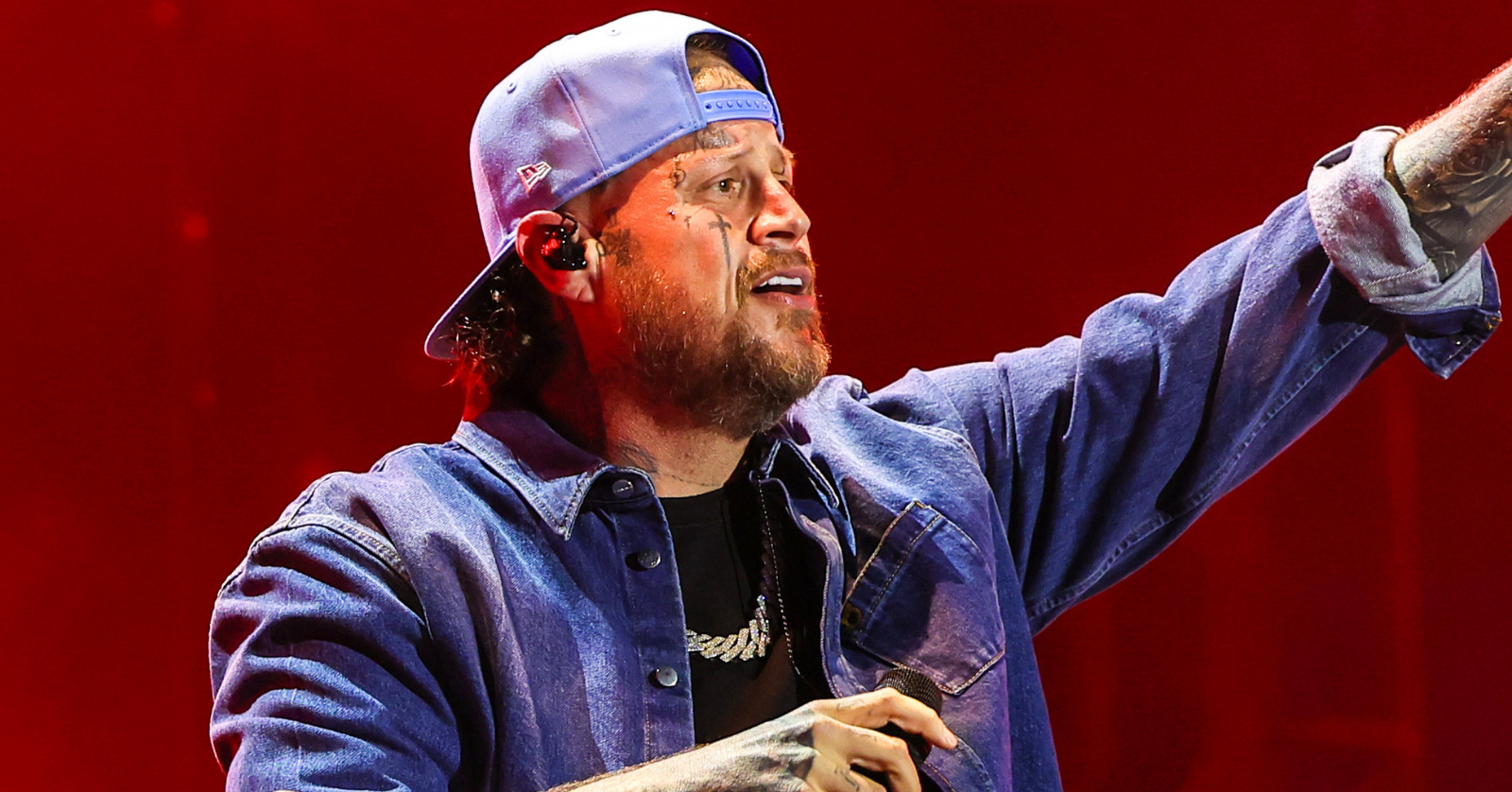 Jelly Roll has announced he's taking an extended hiatus break from touring