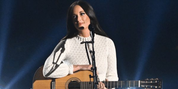 Kacey Musgraves' tribute to Dolly Parton brought fans to tears