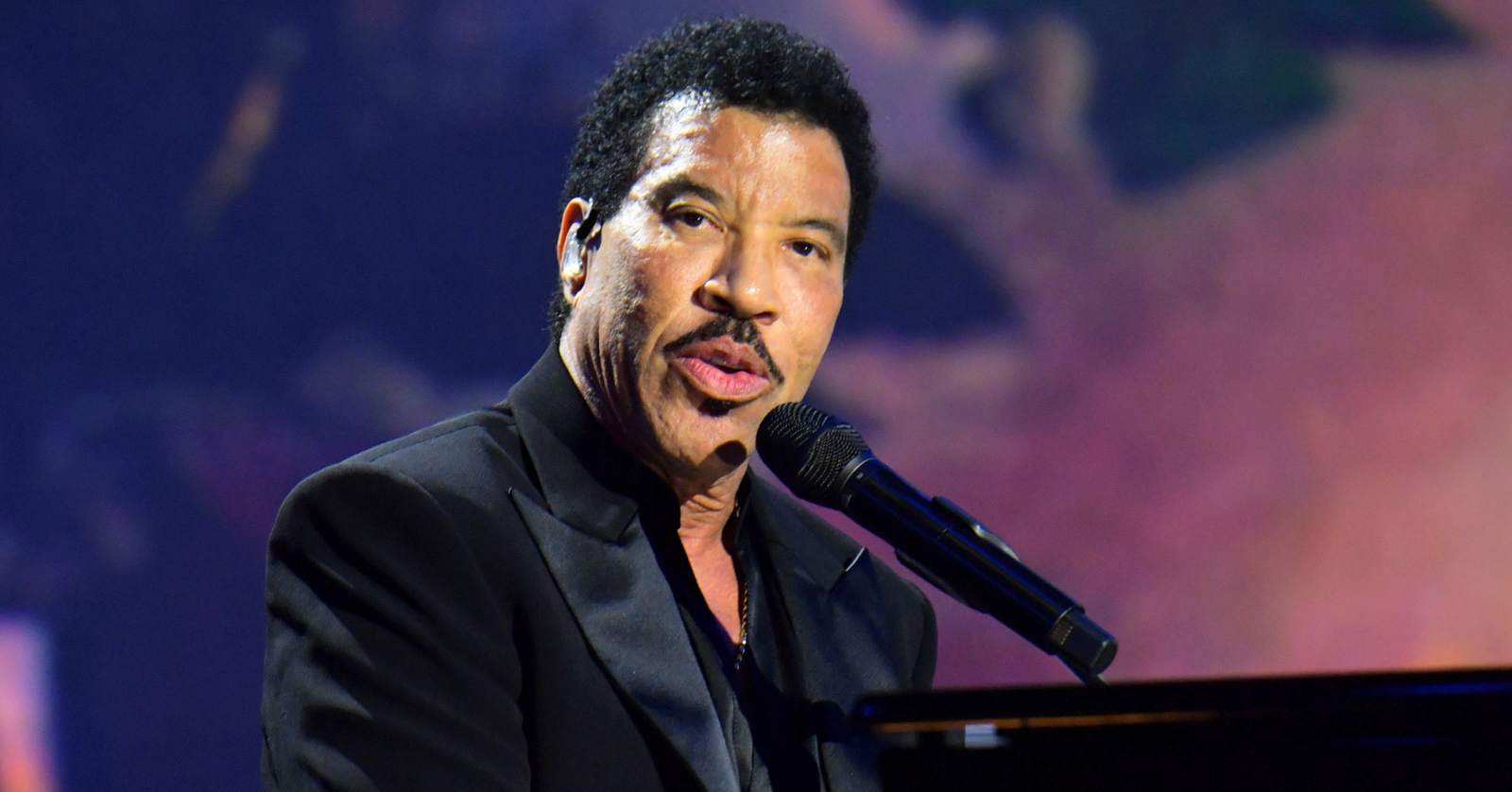 Lionel Richie reportedly hospitalized