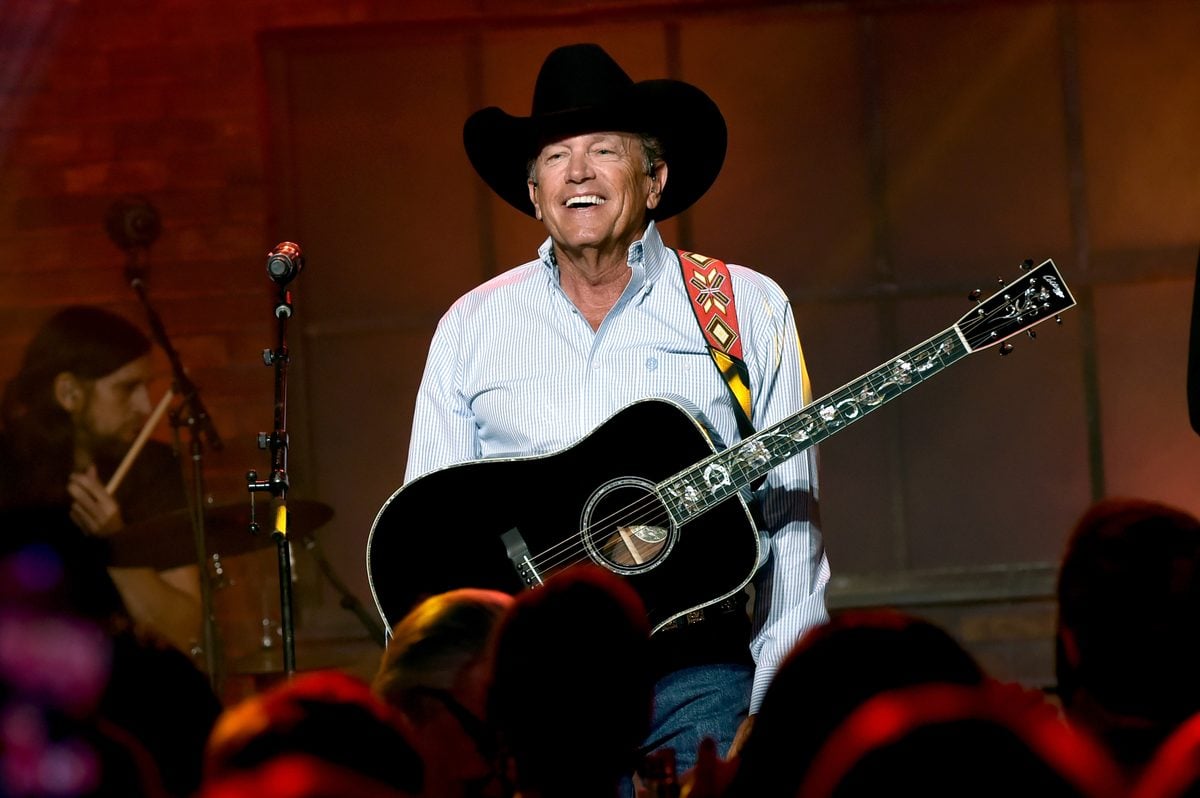 NASHVILLE, TN - AUGUST 24: George Strait performs onstage during Skyville Live Presents a Tribute to Jerry Lee Lewis on August 24, 2017 in Nashville, Tennessee.