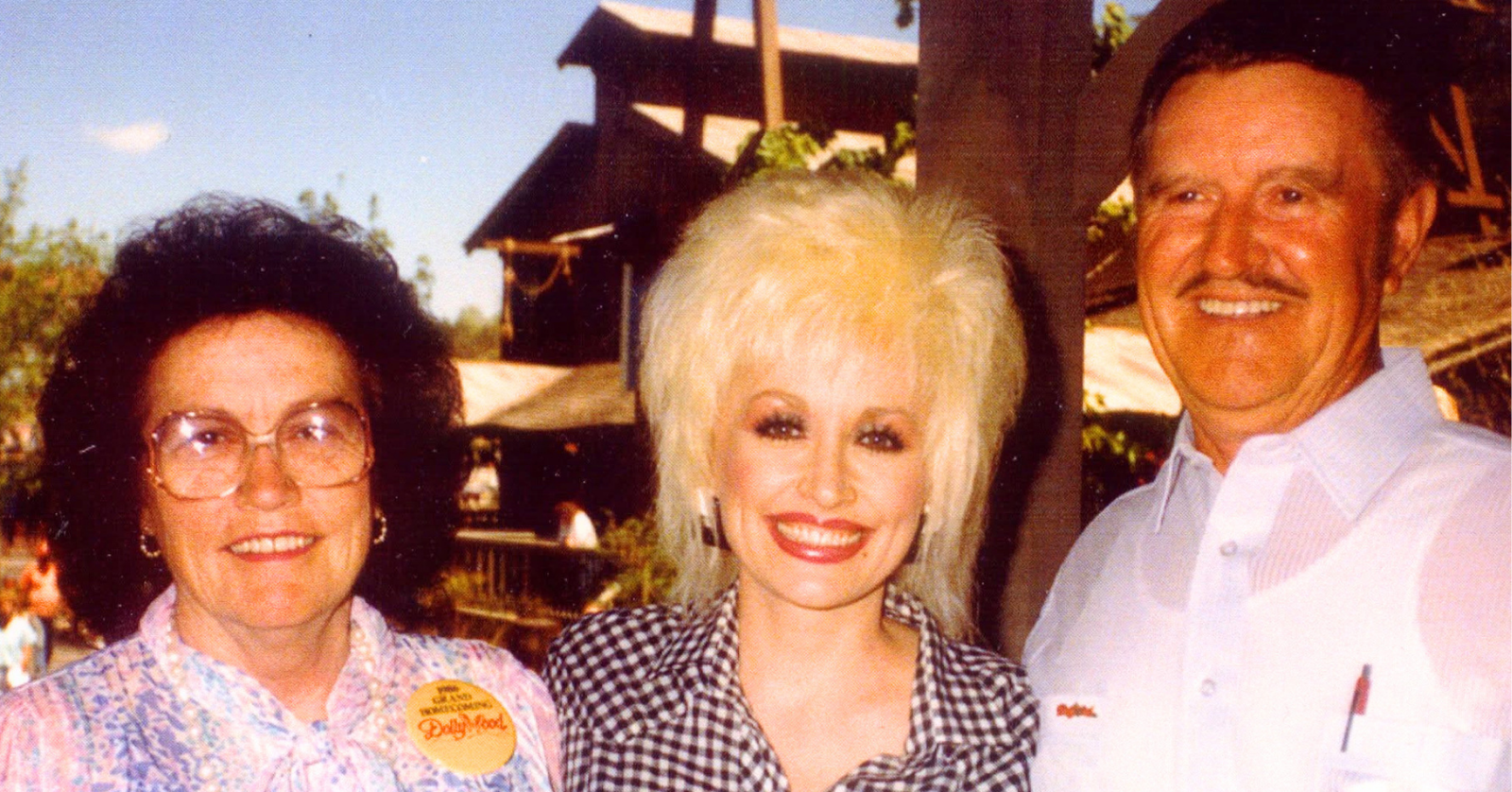 Dolly Parton parents Robert and Avie Lee who were they mom and dad