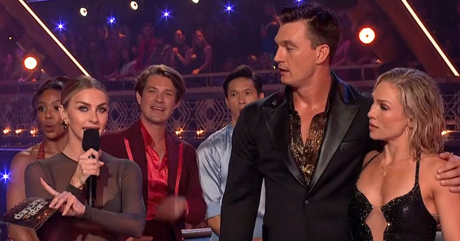 Julianne Hough announces that online voting crashed during DWTS Season 35 premiere