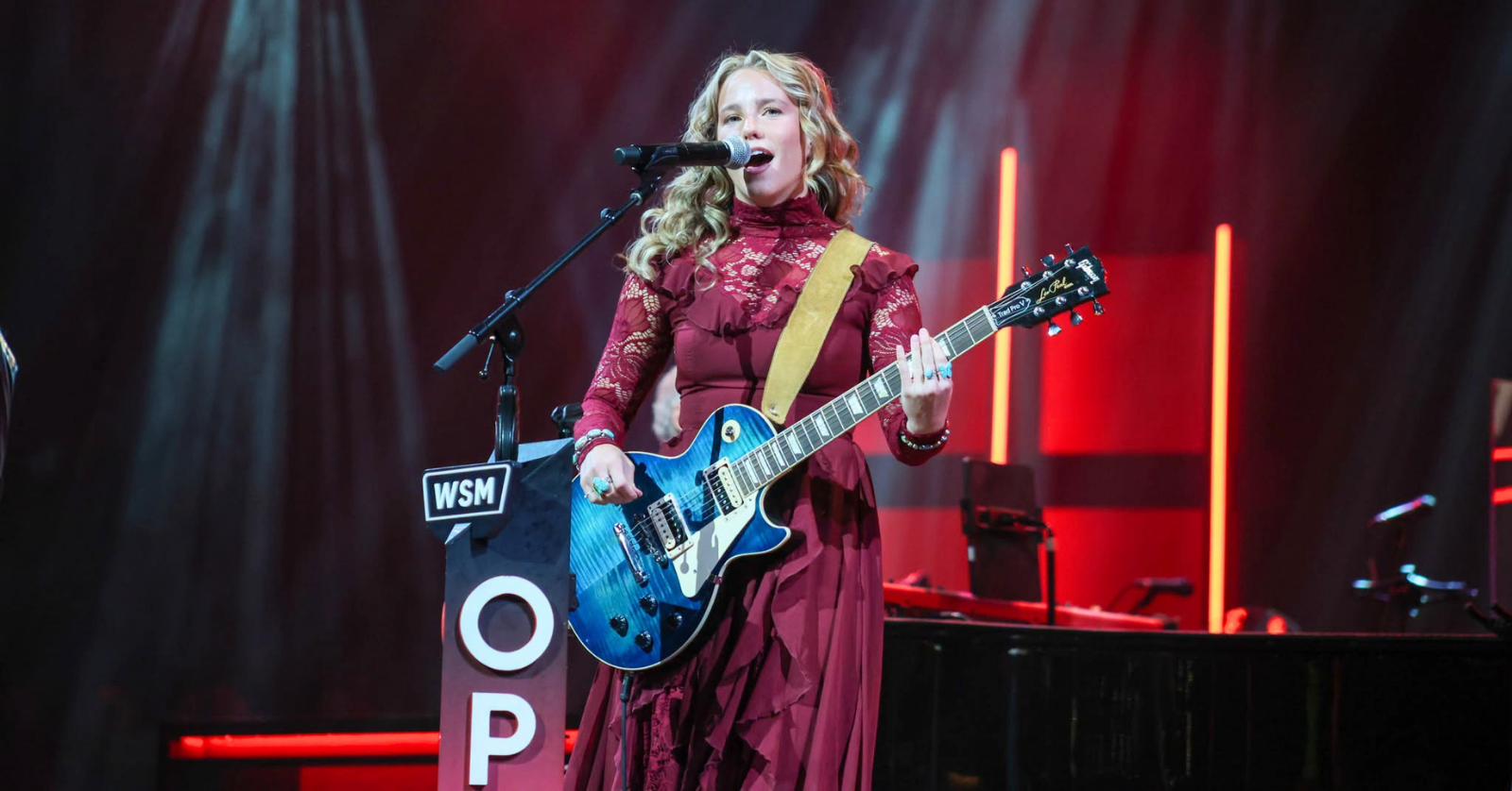 During her set at the Grand Ole Opry, rising country artist Avery Anna performed her rendition of an Ozzy Osbourne song.