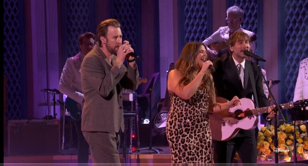 Lady A perform “Islands in the Stream” with a live band at the CMA Dolly Parton tribute special