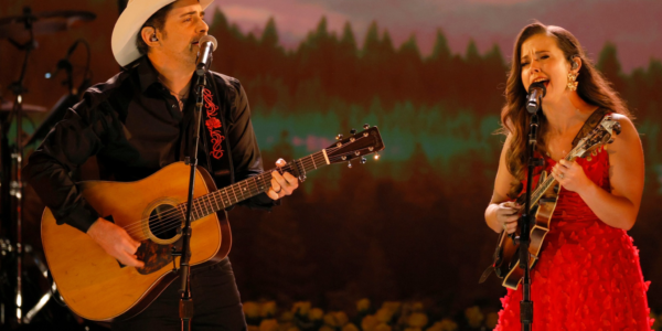 Brad Paisley and Sierra Hull sing "When I Get Where I'm Going" during CMA's Dolly Parton Tribute Show.