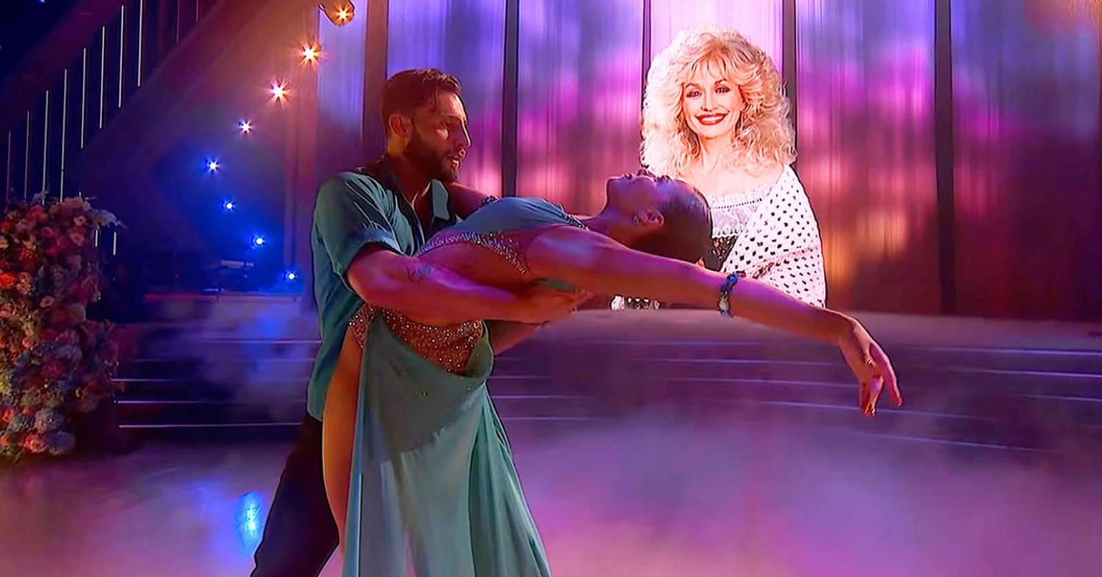 Alan Genkin and Adele Zaikman perform a dance on Dancing with the Stars' dedication night in tribute to Dolly Parton
