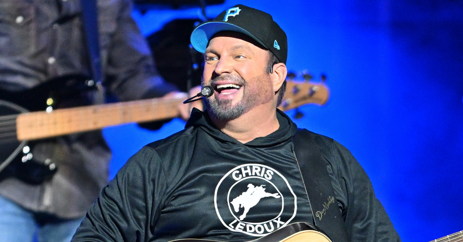 Garth Brooks announces 10th city tour stop on his Blame It All On My Roots arena tour, when to buy tickets, when do tickets go on sale