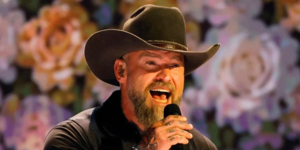 Zac Brown Honors Dolly Parton In Moving Tribute